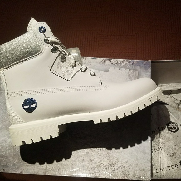 frost white timberlands